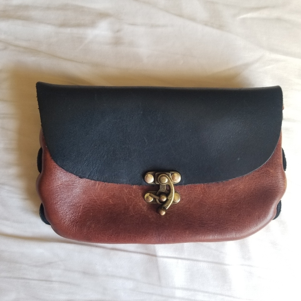 Hand crafted small laced leather crossbody clutch purse Black Brown - Picture 7 of 11